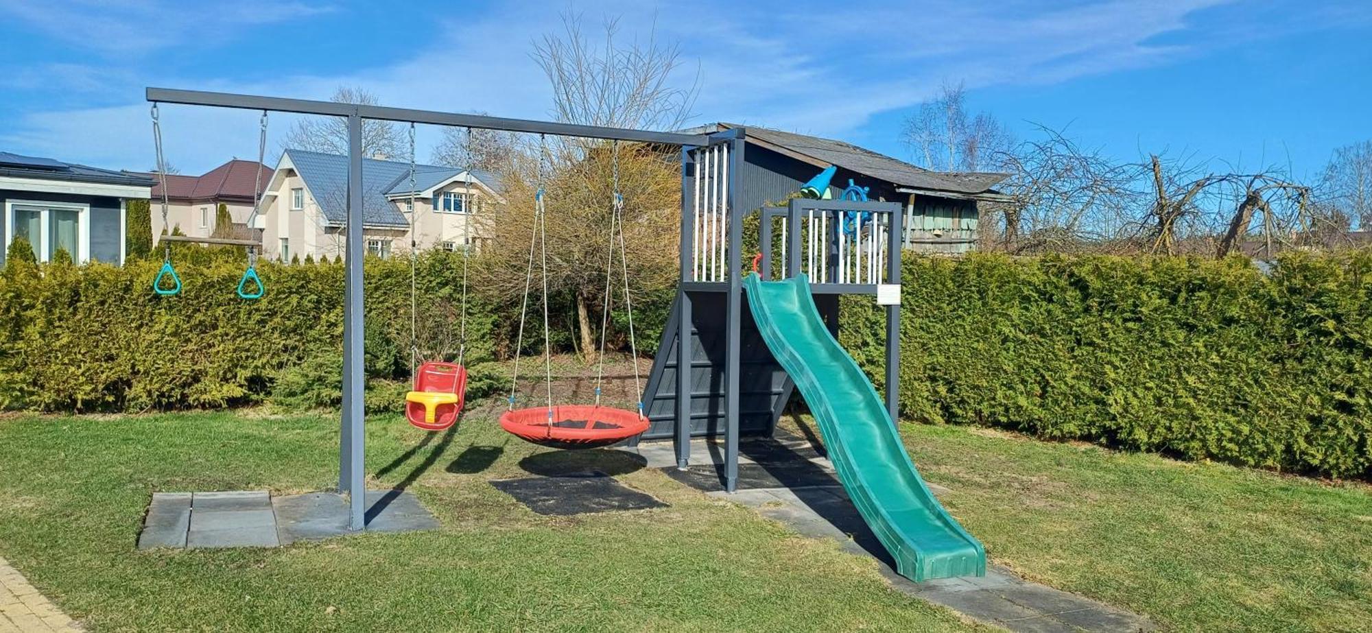 里加Family Garden House With Free Private Parking & Playground别墅 外观 照片